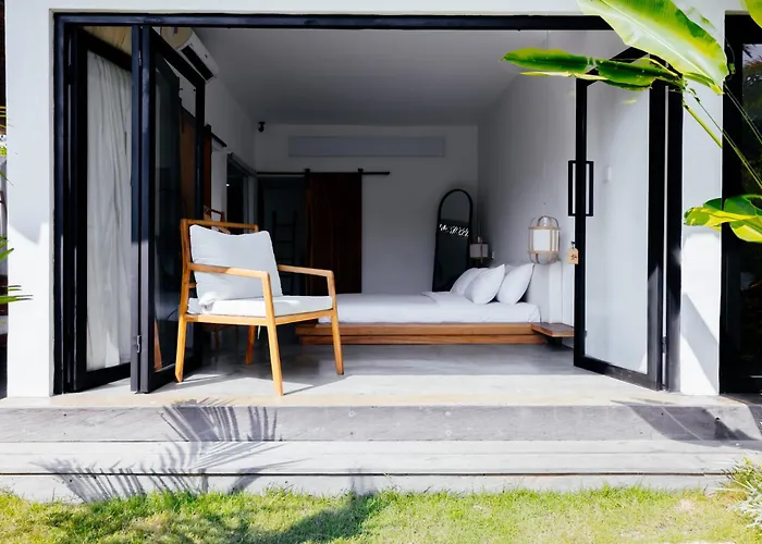Villa Hola Lofts